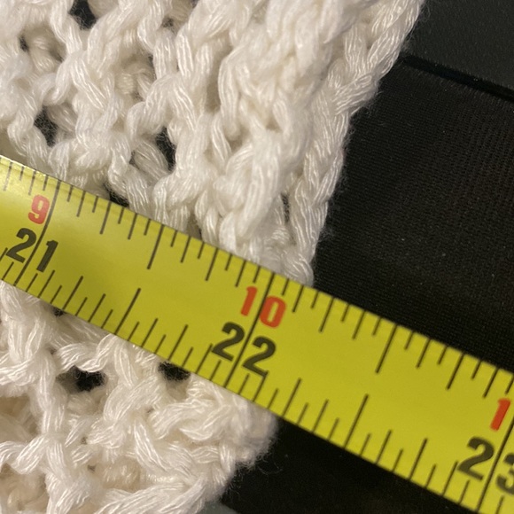 CONVERSE - vest: white sheer acrylic woven crochet open knit overlay - XL - Picture 10 of 16